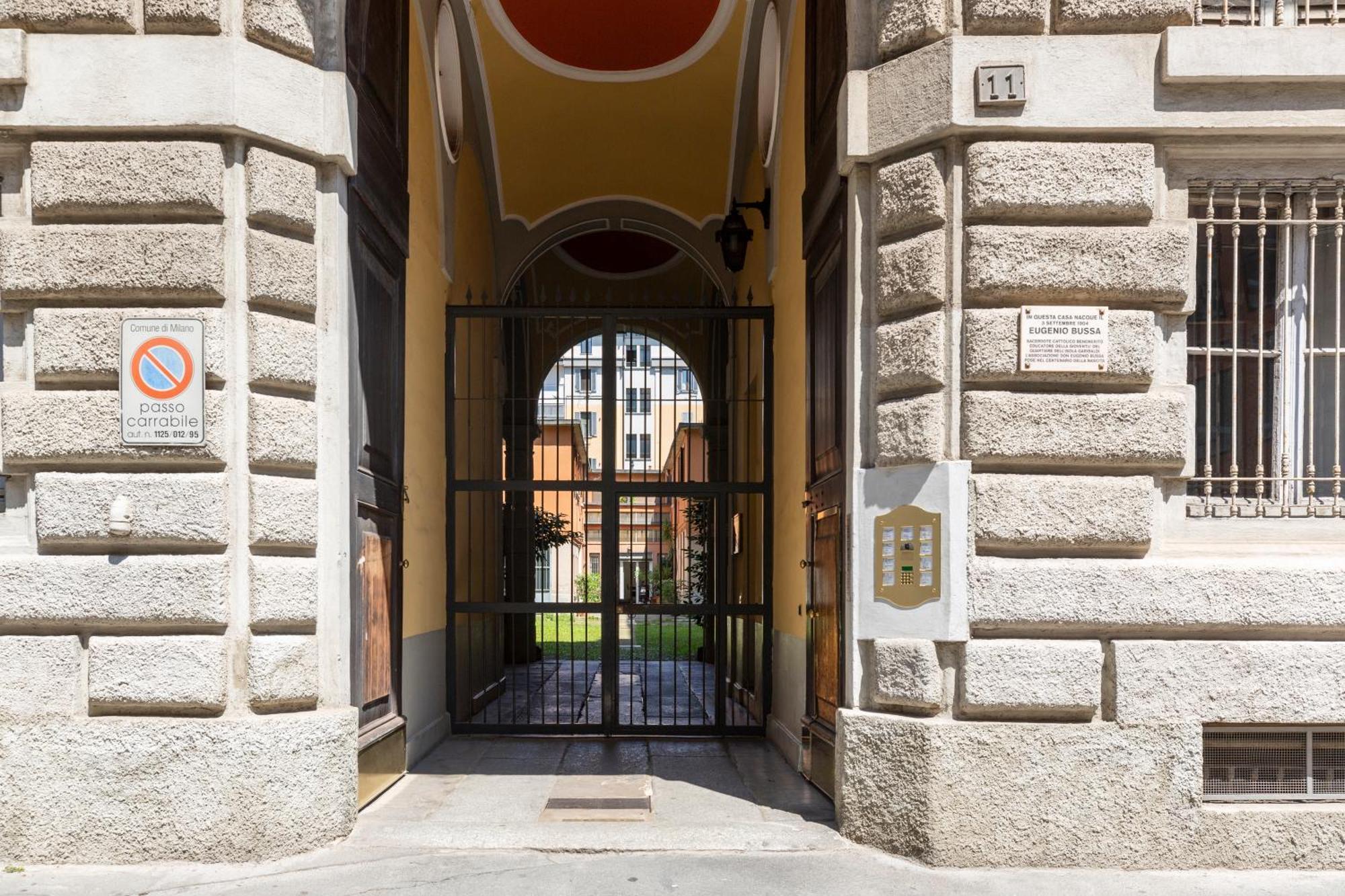Casa Vittoria - Isola District Apartment Милано Екстериор снимка